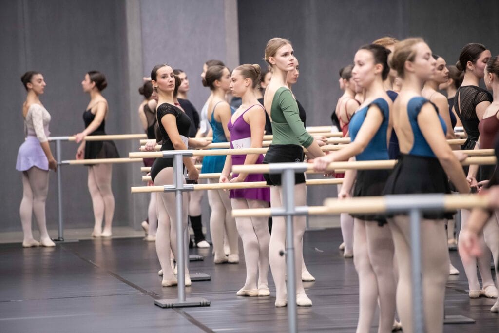 Sesión en dif con barras de ballet móviles